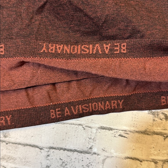 Gymshark mens XL dark red performance stretch 1/4 zip pullover sweater EUC - Picture 4 of 4